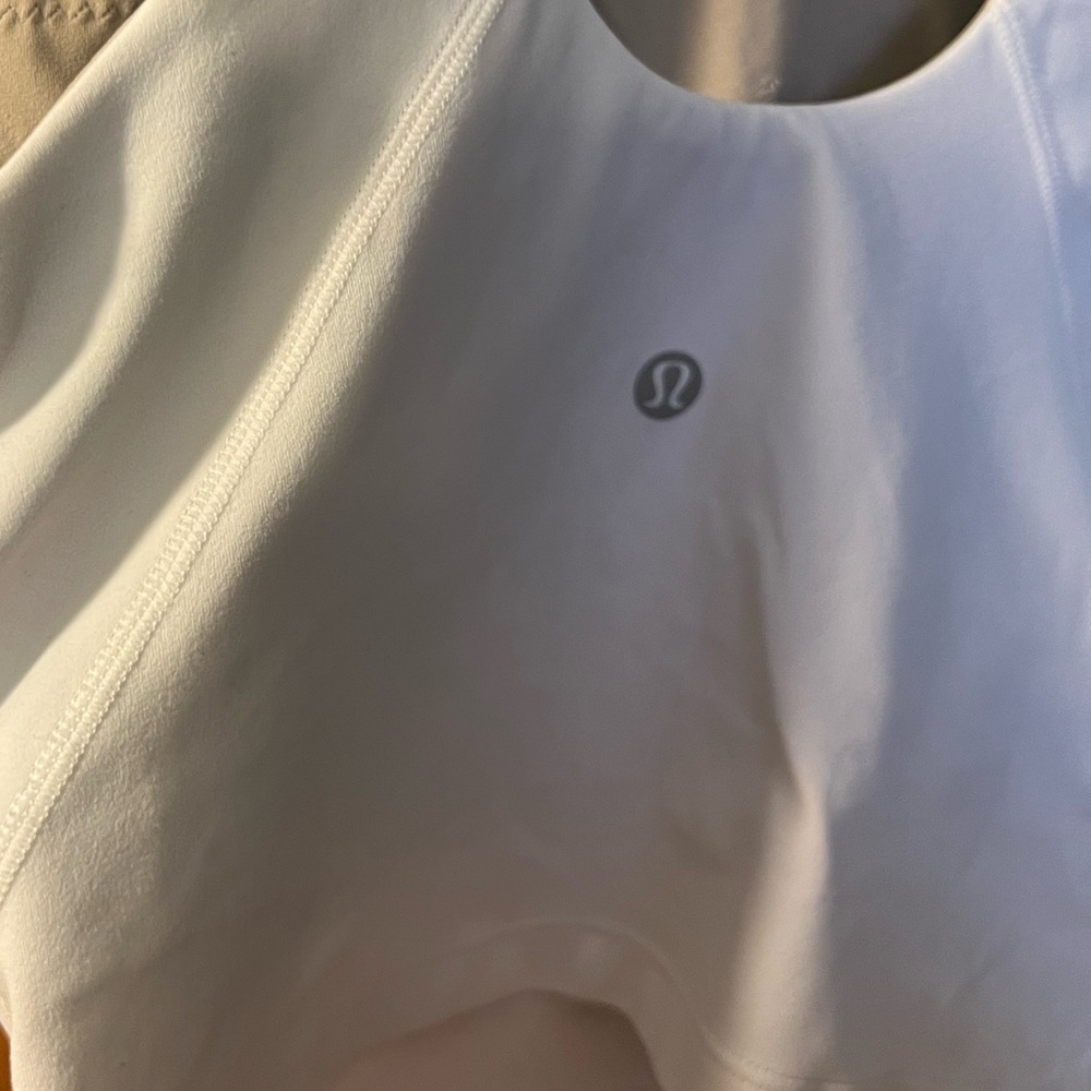 Lululemon Align High Neck tank top in a size 4 - Picture 4 of 8